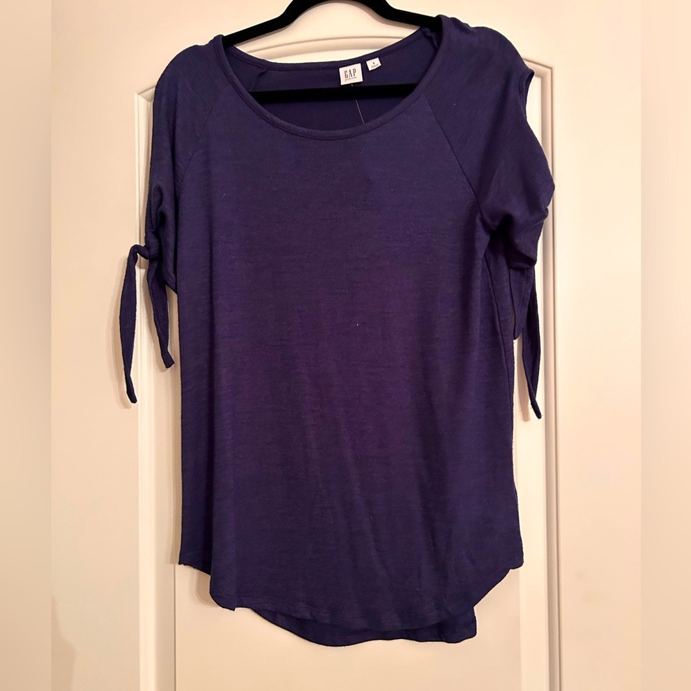Gap maternity blouse